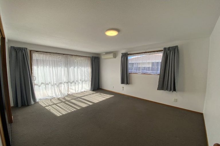 Photo of property in 2/12 Dumfries Drive, Hei Hei, Christchurch, 8042