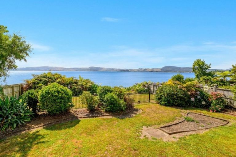 Property details for 137 Koutu Road, Kawaha Point, Rotorua, 3010