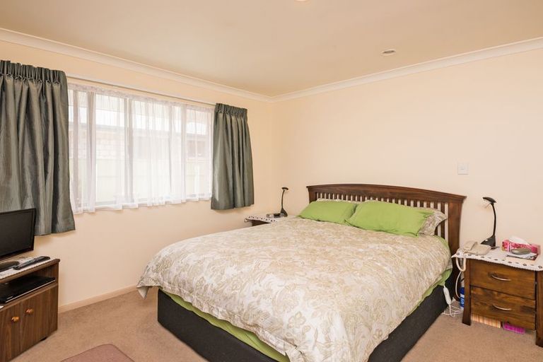 Photo of property in 597 Featherston Street, Roslyn, Palmerston North, 4414