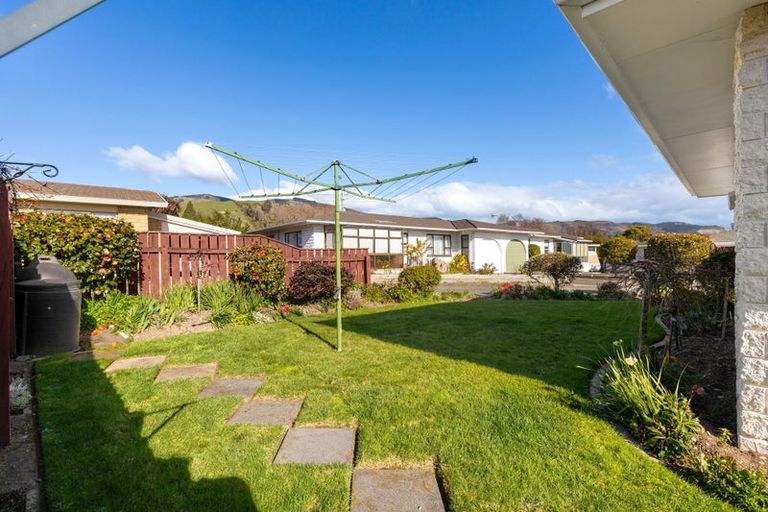 Photo of property in 1/4 Alyson Place, Stoke, Nelson, 7011