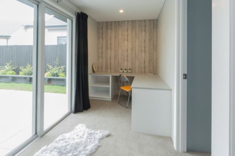 Photo of property in 33 Prestons Park Drive, Marshland, Christchurch, 8083