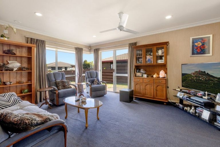 Photo of property in 27 Lotus Avenue, Mount Maunganui, 3116