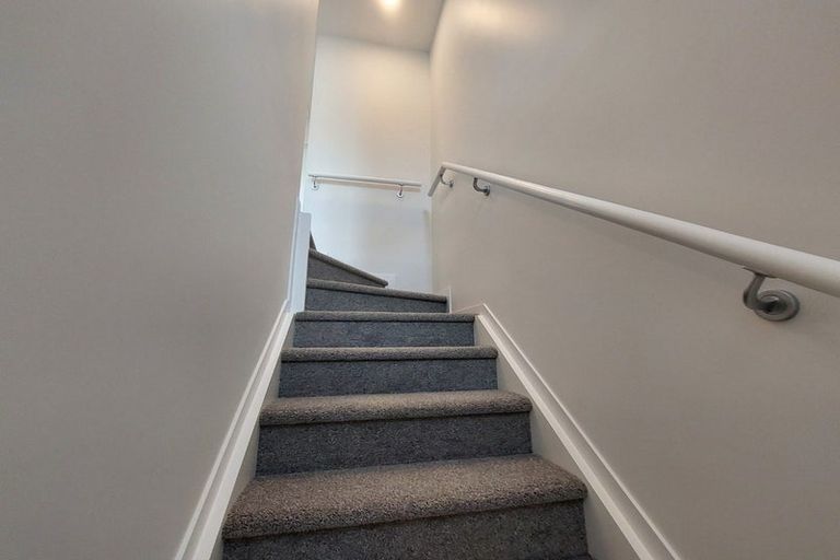 Photo of property in 3d Datura Place, Sunnynook, Auckland, 0620