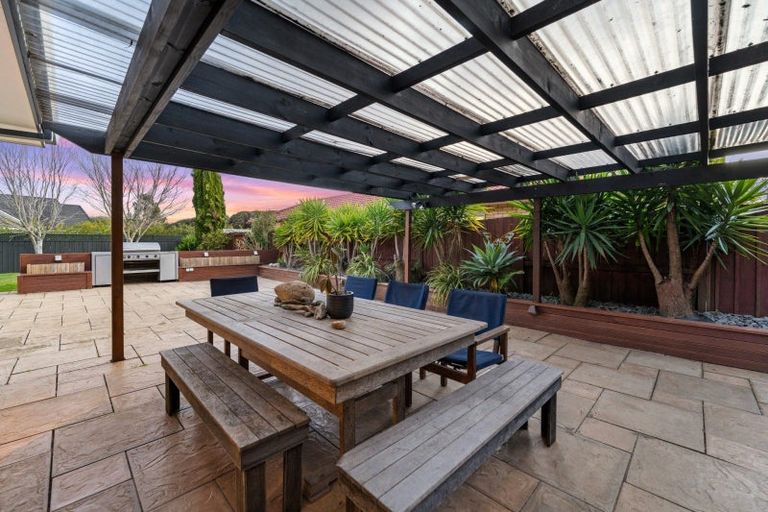 Photo of property in 30 Mcleod Place, Papamoa Beach, Papamoa, 3118