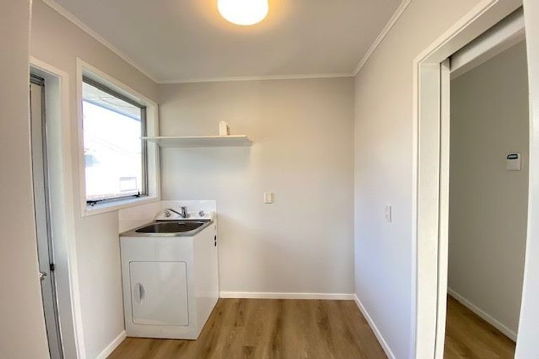 Photo of property in 75 Lewisham Street, Highland Park, Auckland, 2010