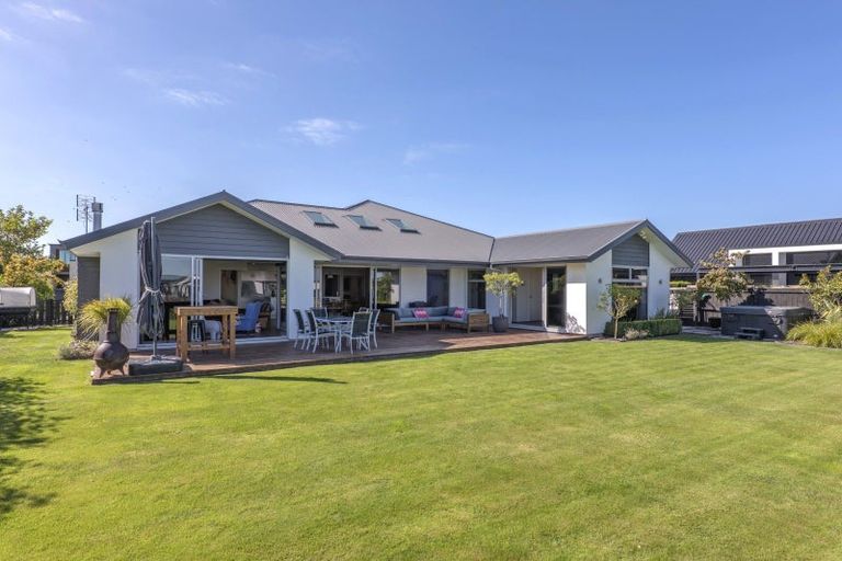 Photo of property in 13 Waterton Point, Huntingdon, Ashburton, 7774