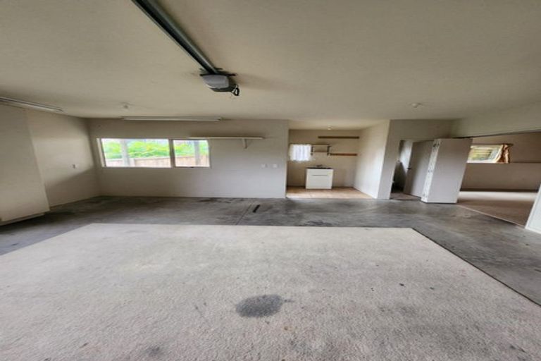 Photo of property in 13a Hebron Road, Waiake, Auckland, 0630