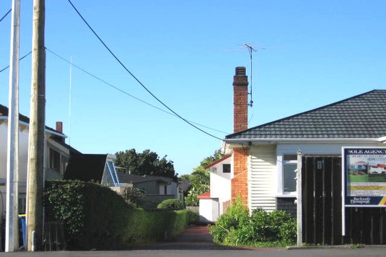 Photo of property in 1/67 Kitchener Road, Milford, Auckland, 0620