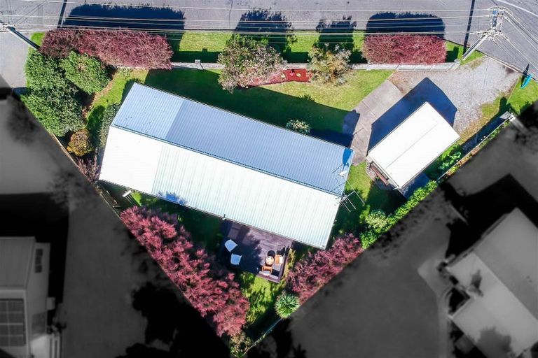 Photo of property in 39 Waimea Road, Waikanae Beach, Waikanae, 5036