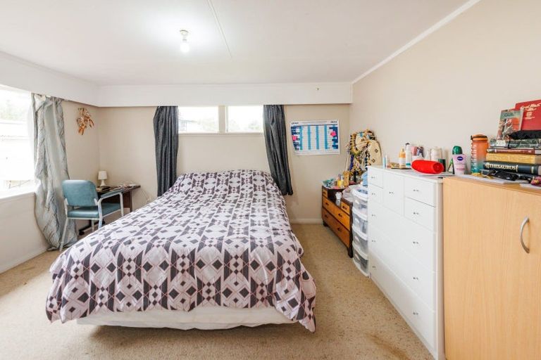 Photo of property in 43 Richmond Avenue, Takaro, Palmerston North, 4410