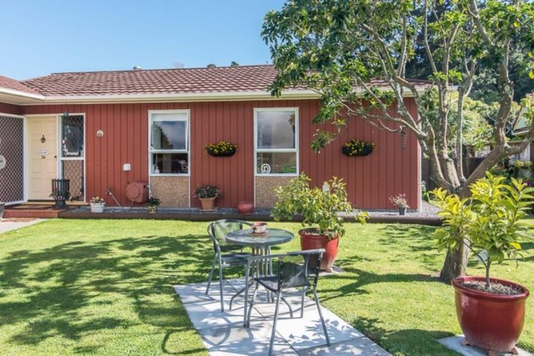 Photo of property in 34 Park Avenue, Waikanae, 5036