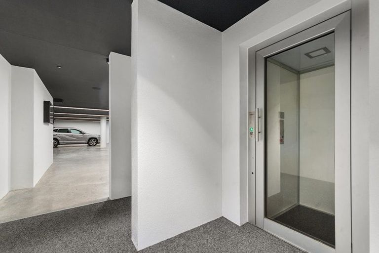 Photo of property in 146 Glandovey Road, Strowan, Christchurch, 8052