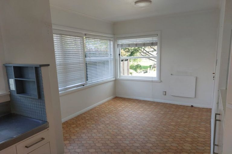 Photo of property in 27 Belle Vue Avenue, Northcote Point, Auckland, 0627
