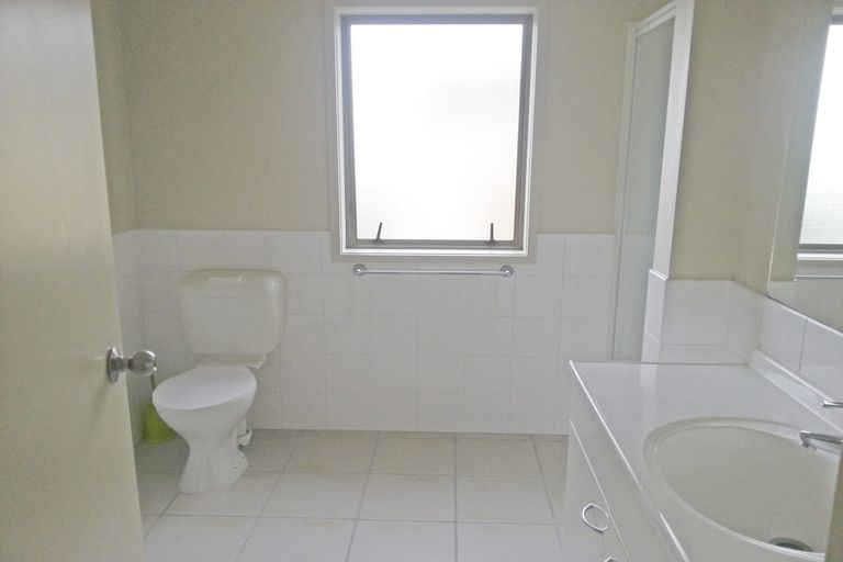 Photo of property in St Claire Village, 177/172 Mcleod Road, Te Atatu South, Auckland, 0610