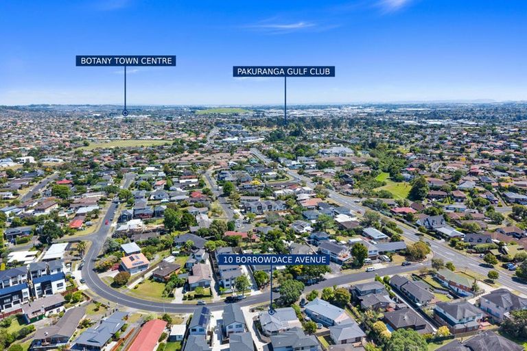 Photo of property in 10 Borrowdace Avenue, Botany Downs, Auckland, 2010