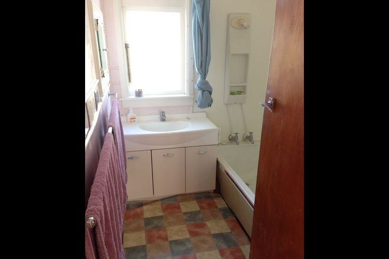 Photo of property in 430 Fitzherbert East Road, Aokautere, Palmerston North, 4471