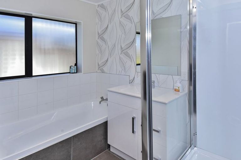 Photo of property in 21 Wentworth Avenue, Papatoetoe, Auckland, 2025