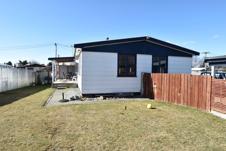 Photo of property in 15 Hunter Crescent, Twizel, 7901