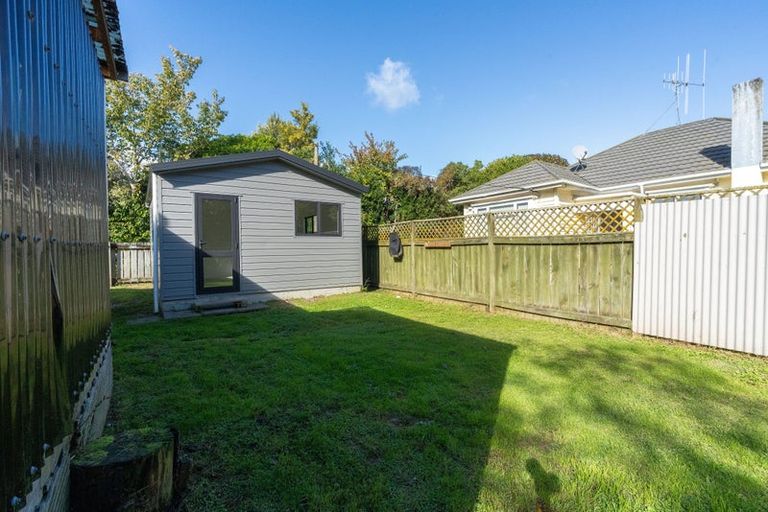 Photo of property in 41 Kawiu Road, Levin, 5510