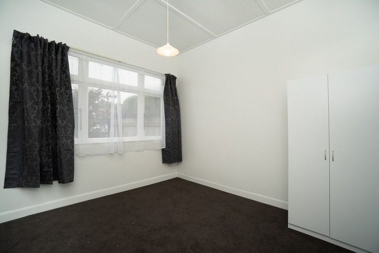 Photo of property in 17 Bourke Street, Palmerston North, 4410