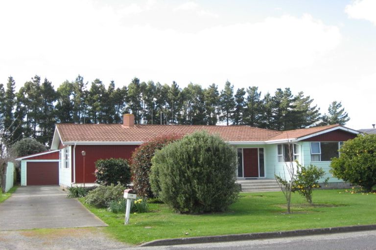 Photo of property in 14 Wilson Street, Bulls, 4818