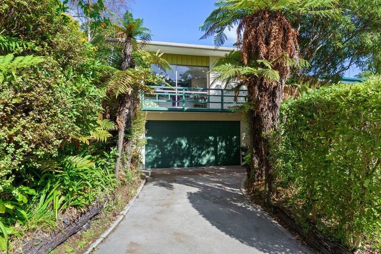 Photo of property in 15 Alexander Street, Waikanae, 5036