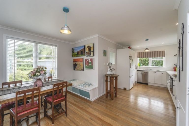 Photo of property in 12 East Street, Greytown, 5712