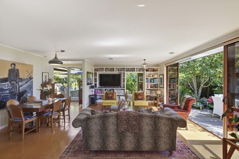 Photo of property in 27 Maranui Street, Welbourn, New Plymouth, 4310