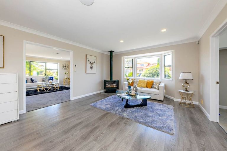 Photo of property in 2 Emyvalie Place, Dannemora, Auckland, 2016