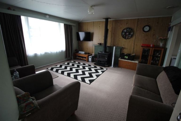 Photo of property in 2 Pateke Place, Tokoroa, 3420