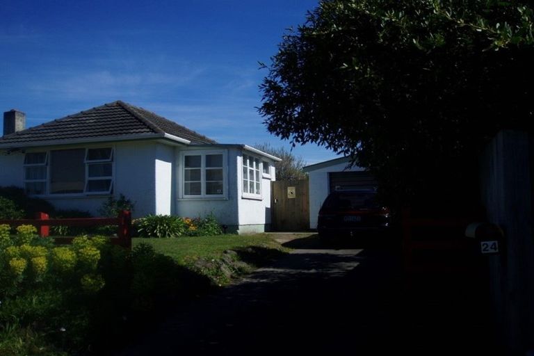 Photo of property in 24 Pacific Road, North New Brighton, Christchurch, 8083