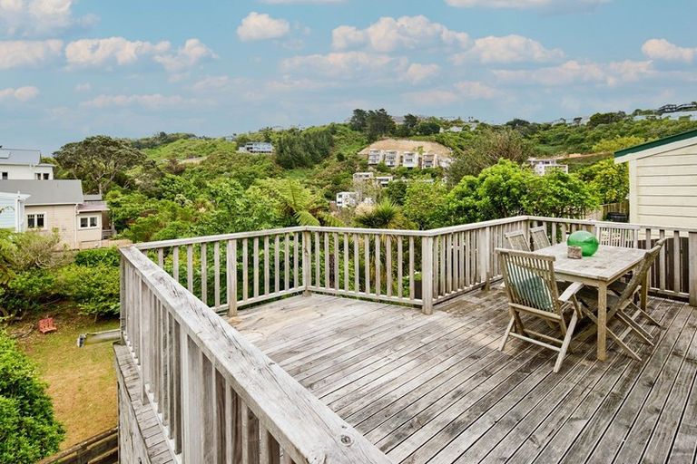 Photo of property in 24 Butt Street, Brooklyn, Wellington, 6021