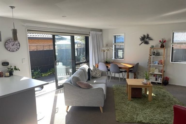 Photo of property in 56b Sawyers Arms Road, Northcote, Christchurch, 8052