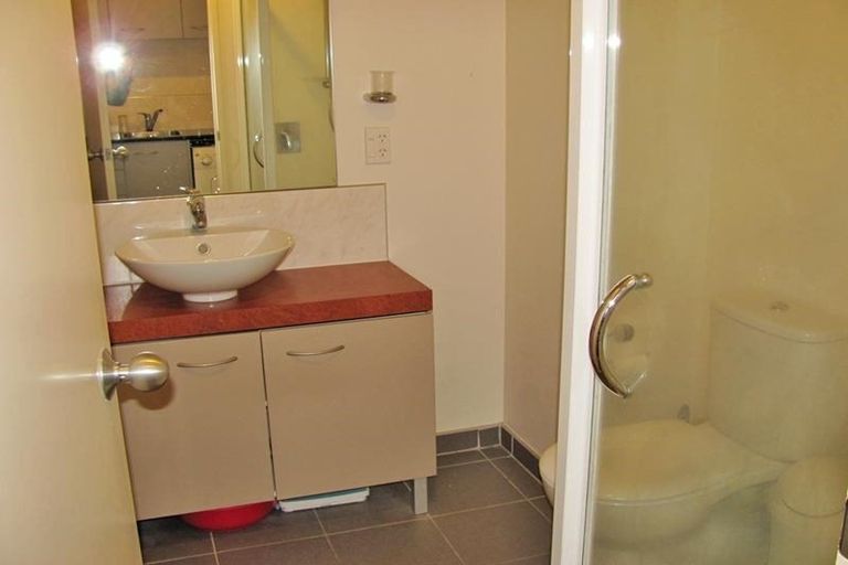 Photo of property in City Gardens Apartments, 21g/76 Albert Street, Auckland Central, Auckland, 1010