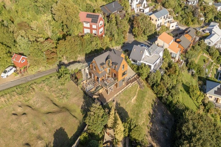 Photo of property in 30 Gilmour Terrace, Lyttelton, 8082