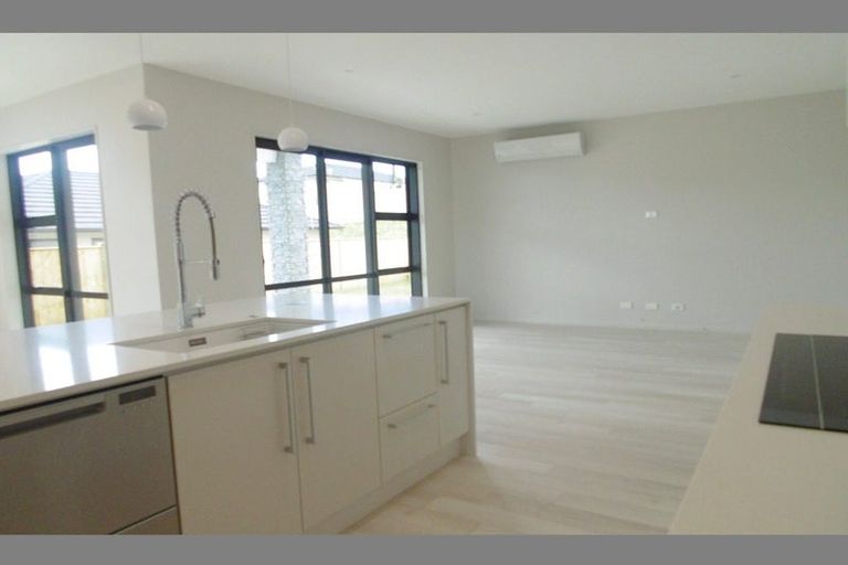 Photo of property in 12 Kaiawa Street, Beachlands, Auckland, 2018