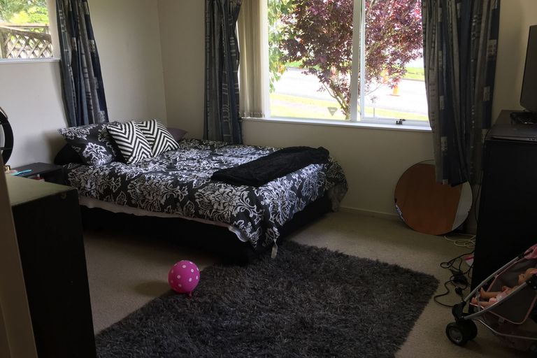 Photo of property in 51 Westpark Drive, West Harbour, Auckland, 0618
