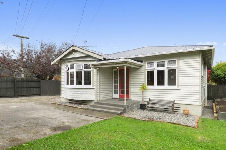 Photo of property in 2a Harris Street, Naenae, Lower Hutt, 5011