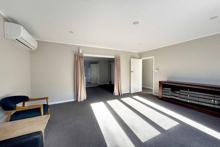 Photo of property in 64 Patons Road, Howick, Auckland, 2014