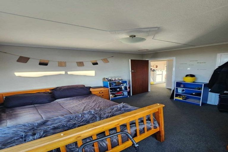 Photo of property in 235 Barrow Street, Bluff, 9814