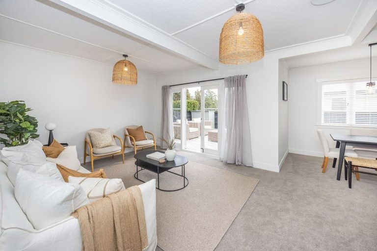 Photo of property in 28 Walsh Street, Forest Lake, Hamilton, 3200