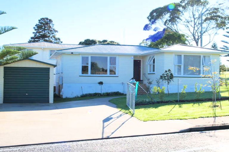 Photo of property in 3 Rodney Street, Howick, Auckland, 2014