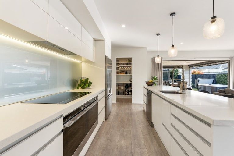 Photo of property in 71 Pohutukawa Parade, Riverhead, 0820