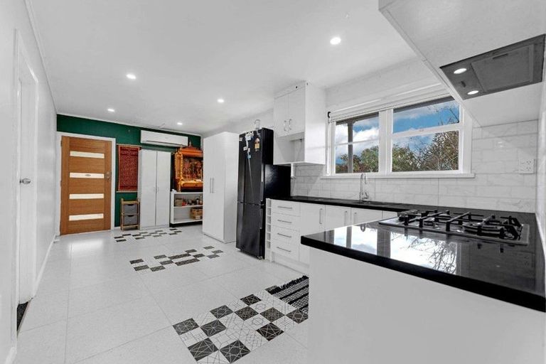 Photo of property in 5 Tui Crescent, Manurewa, Auckland, 2102