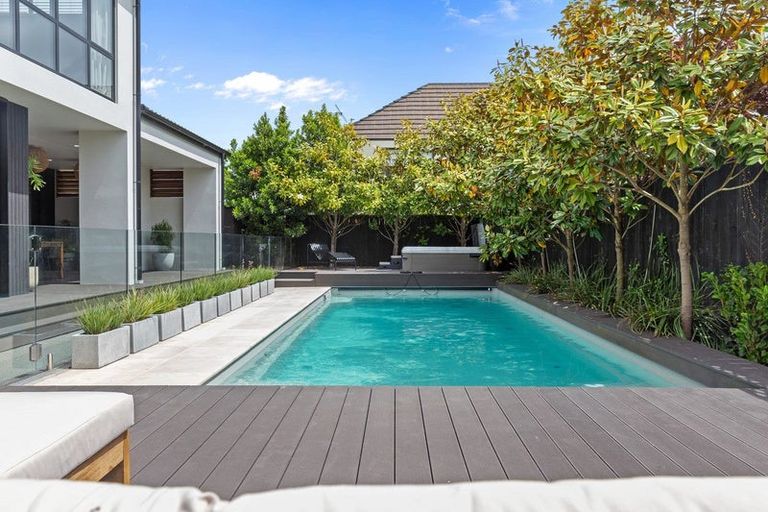 Photo of property in 15a Garden Road, Merivale, Christchurch, 8014