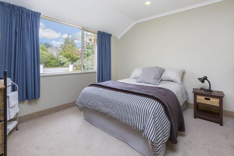 Photo of property in 4 Emerald Hill Drive, Birchville, Upper Hutt, 5018