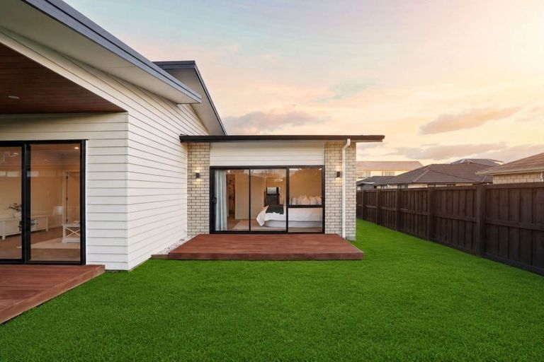 Photo of property in 30 Glaisdale Crescent, Flagstaff, Hamilton, 3210