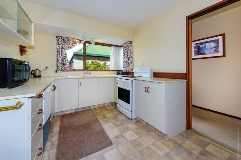 Photo of property in 2/34 Strathfield Avenue, Dallington, Christchurch, 8061