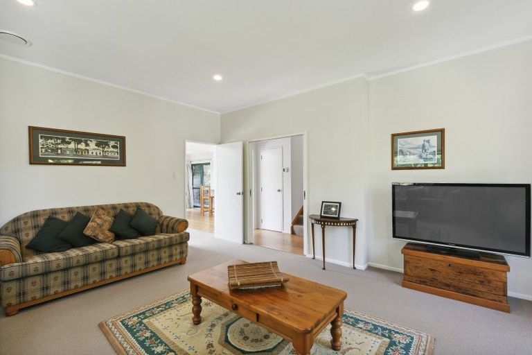 Photo of property in 18a Lucknow Terrace, Khandallah, Wellington, 6035