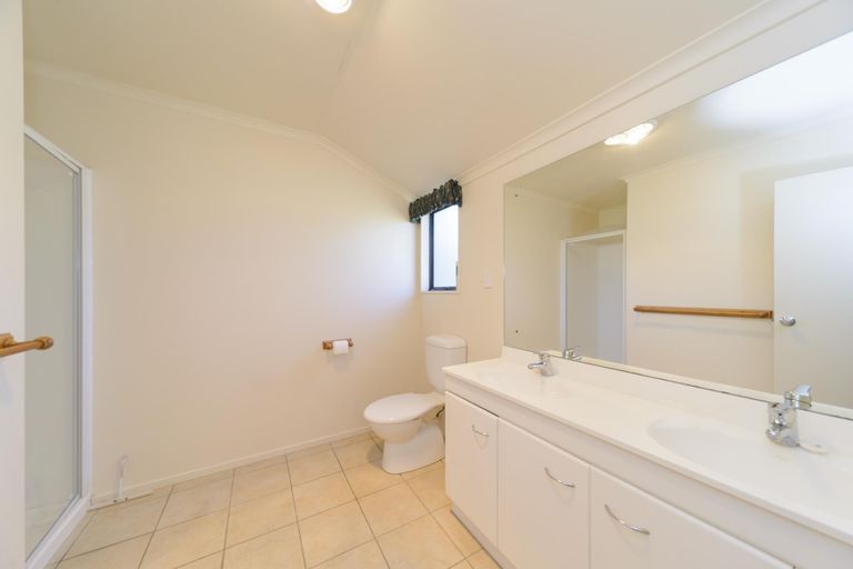 Photo of property in 110 Peter Hall Drive, Kelvin Grove, Palmerston North, 4414
